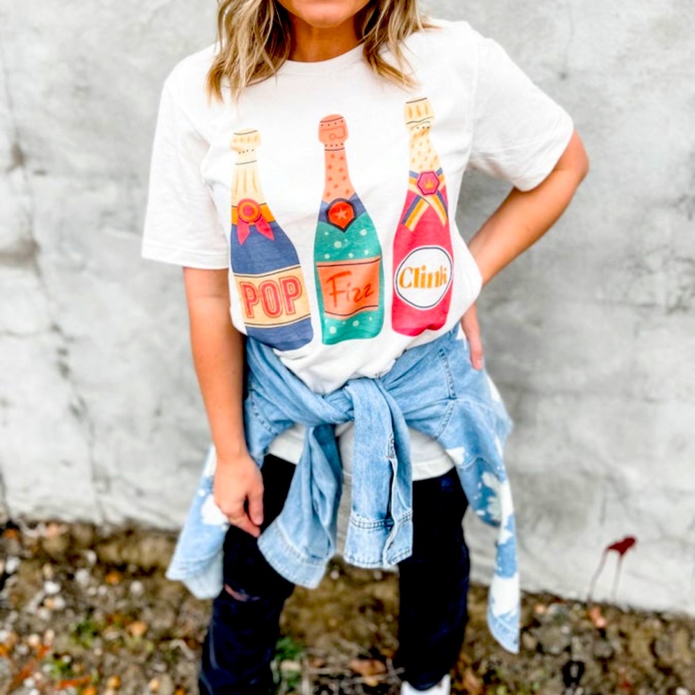 Champagne graphic t